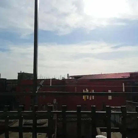 Ave G.p. With Balcony * نابولي