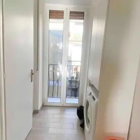 شقة Ave G.p. With Balcony